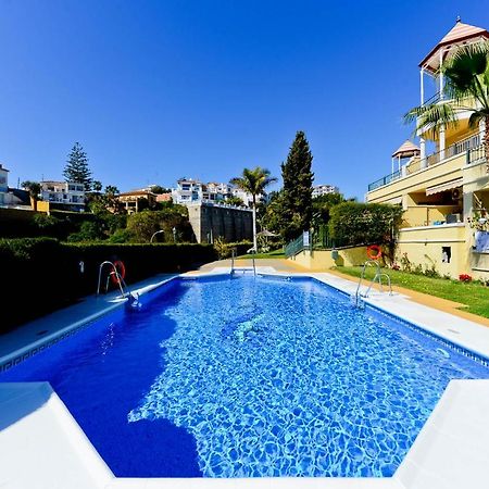 Refurbished 2-Bed Apartment Burriana Beach. Nerja Kültér fotó