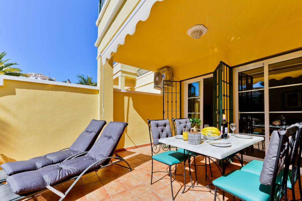 Refurbished 2-Bed Apartment Burriana Beach. Nerja Kültér fotó